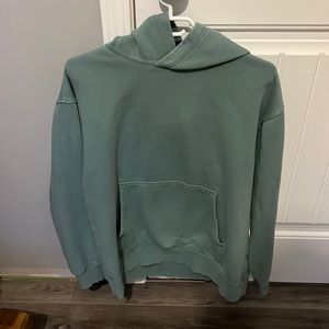 TNA perfect hoodie in beautiful fatigue green size large